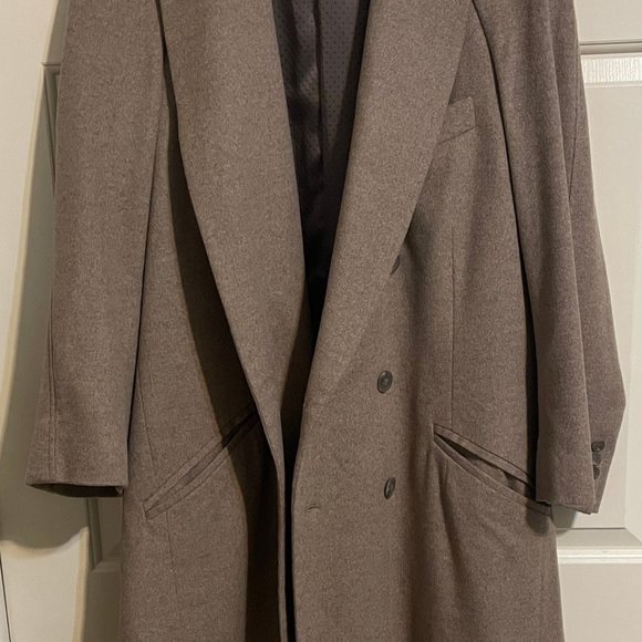 Bespoke RARE Cashmere Top Coat worn by Ian McShane in American Gods - Picture 3 of 15